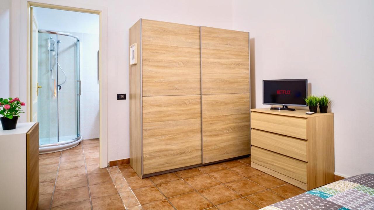 Welcomely - Affittacamere Insula Olbia Buitenkant foto